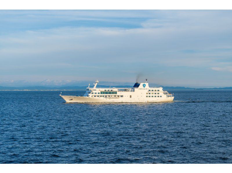 【兵庫・神戸】GW【5/3･4･5限定運行】日本最大級のレストランクルーズ船で楽しむ、船上ビュッフェ＜ランチ/ディナークルーズ＞の紹介画像