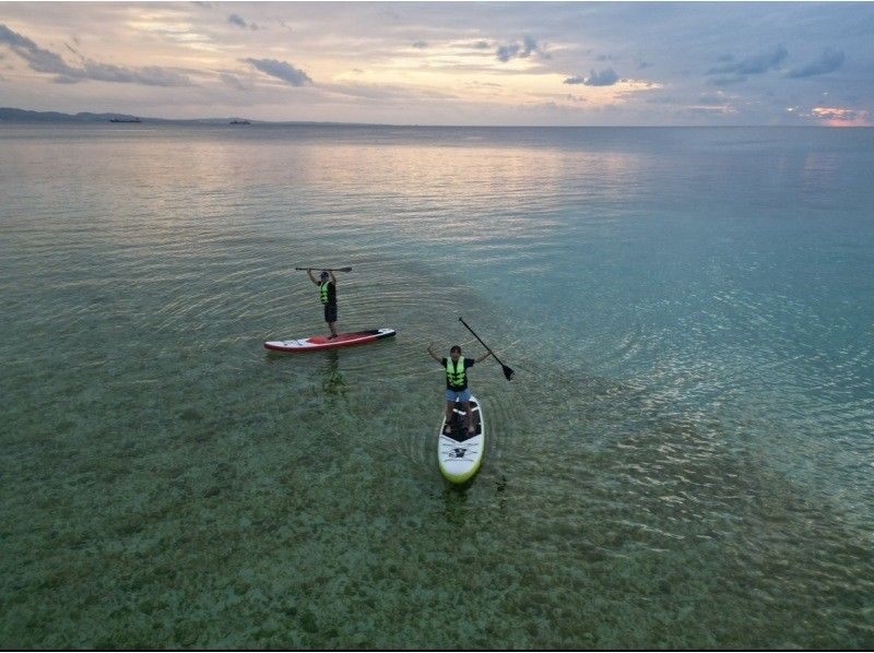 เกาะหลักโอกินาว่า [ให้เช่า SUP Board] ยินดีต้อนรับผู้เริ่มต้น ☆ รู้สึกเหมือนเดินเล่นบนทะเล ♪ บริการให้เช่า SUP อันน่าทึ่งของโอกินาว่า ☆ ยินดีต้อนรับการจองในวันเดียวกัน ◎の紹介画像