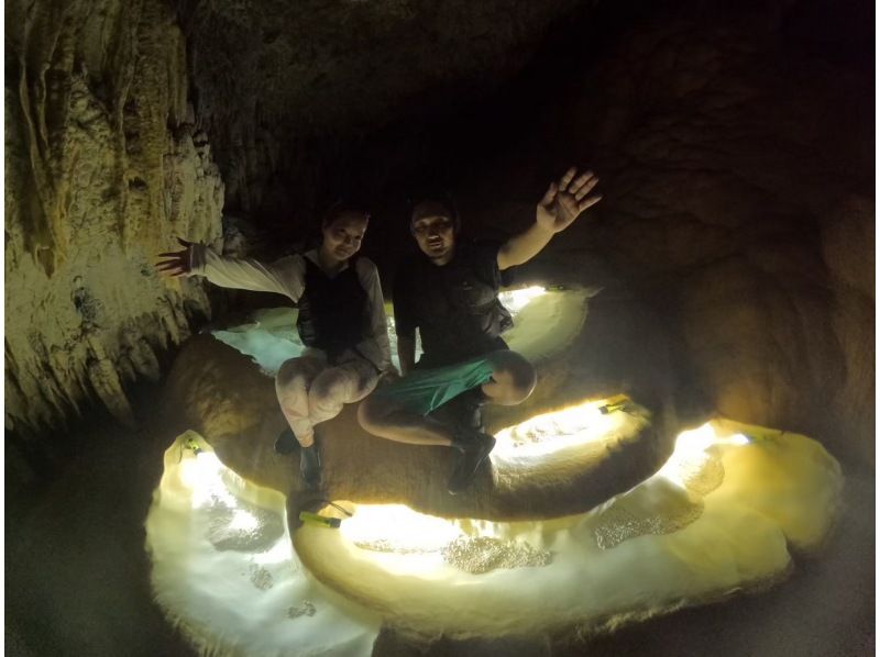 【宮古島】≪パンプキンホールカヤック≫「幻の鍾乳洞」【写真データ/レンタル無料】直前予約OK！ヒルトン宮古島プール・ランチブッフェ割引券付の紹介画像