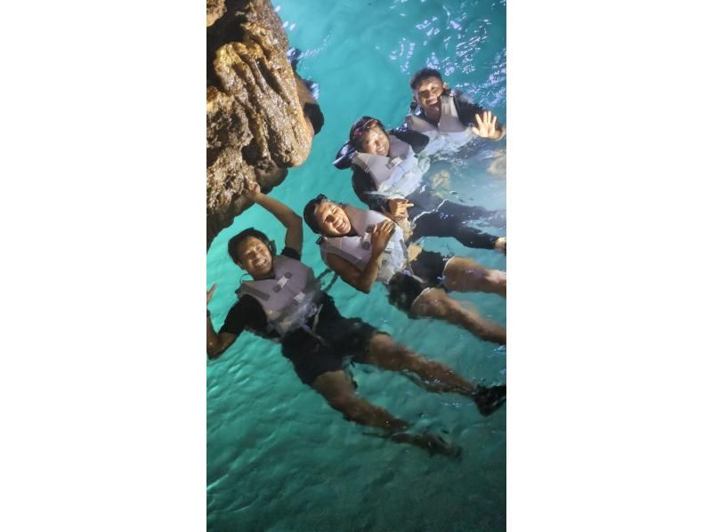 【宮古島】≪パンプキンホールカヤック≫「幻の鍾乳洞」【写真データ/レンタル無料】直前予約OK！ヒルトン宮古島プール・ランチビュッフェ割引券付の紹介画像