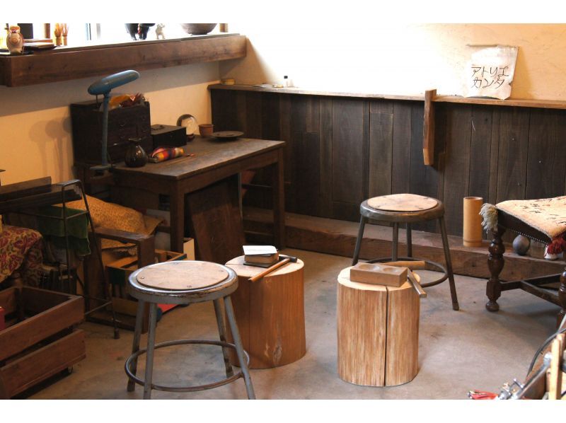 [Osaka/Higashi Osaka] Interpreter included! Experience making traditional tin plates and tea ceremony ~ Enjoy your own matcha and Japanese sweets on the plate you made! (35 minutes from Nara)の紹介画像