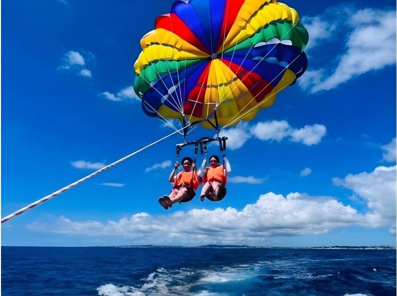 【宜野湾マリーナ発】★５０m ★ 360度ぜんぶ絶景 パラセーリング 空と海を繋ぐ、究極のフライト体験！の紹介画像