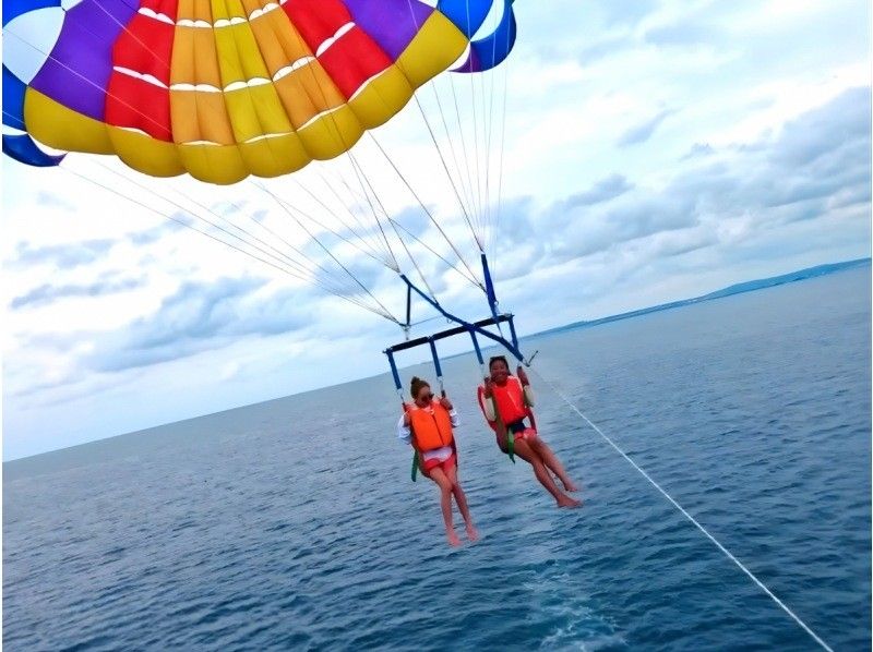 【宜野湾マリーナ発】★１５０m ★ 360度ぜんぶ絶景 パラセーリング 空と海を繋ぐ、究極のフライト体験！の紹介画像