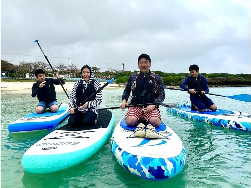 [宫古岛 / 绝美的 SUP 景色 / 提供接送服务] {1 岁至 70 岁均可参加！} 在清澈的宫古岛蓝色海水中体验 SUP！ ！ ★免费照片数据★の紹介画像