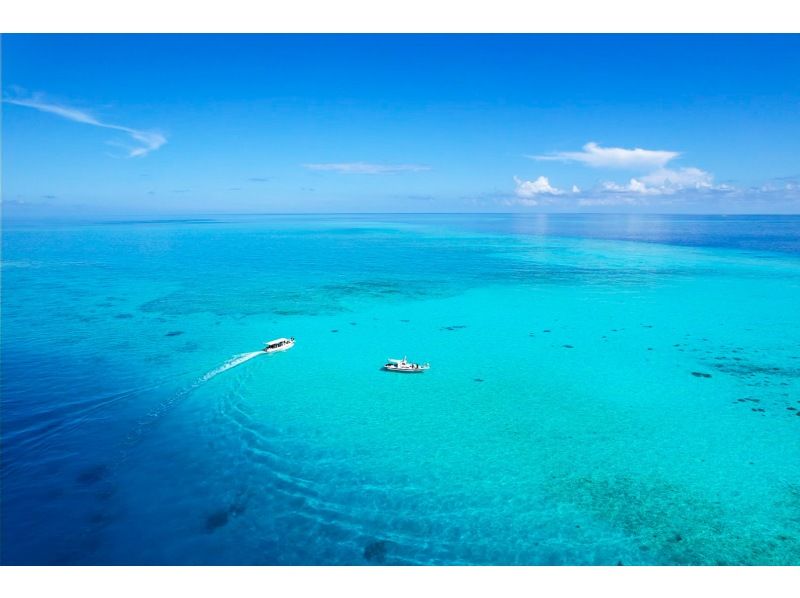 [Miyakojima] The shortest route to Yaebiji - sailing from Ikema Island! We are confident in drone photography and photo data! Yabiji half-day snorkeling in one of Japan's largest coral reefs (small group size)の紹介画像