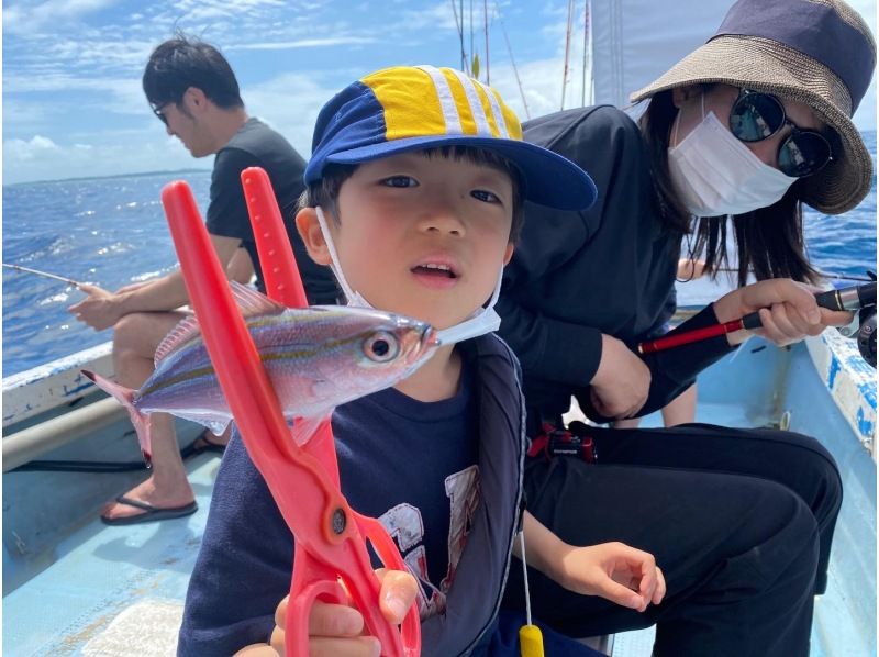 【急售！ 】今天說不定就能租出去！跟大家一起體驗Gurukun釣魚｜換成活餌釣魚，用釣到的魚做沖繩料理♪の紹介画像