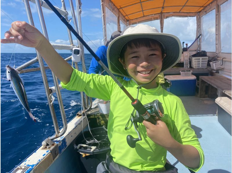 【急售！ 】今天說不定就能租出去！跟大家一起體驗Gurukun釣魚｜換成活餌釣魚，用釣到的魚做沖繩料理♪の紹介画像