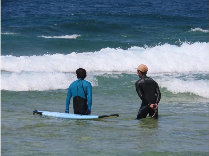 [Okinawa / Chatan] Sponsored by the World Surfing Federation Instructor! Free photos and transfers available! Advanced surfingの紹介画像