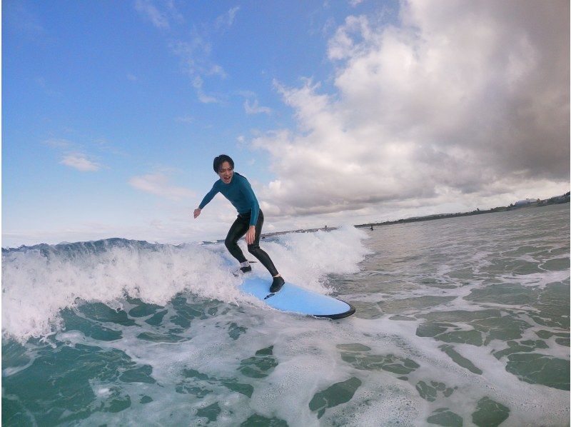 [Okinawa / Chatan] Sponsored by the World Surfing Federation Instructor! Free photos and transfers available! Advanced surfingの紹介画像