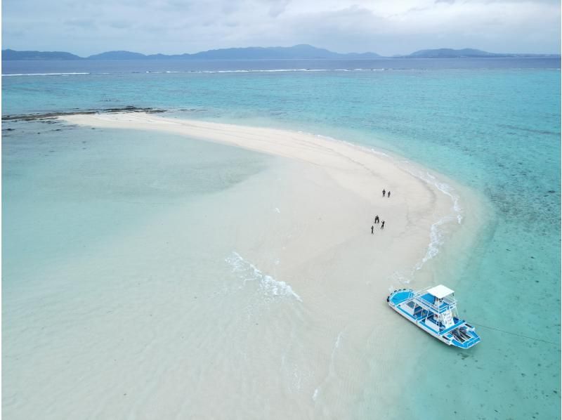 [Okinawa Prefecture, Ishigaki Island City Departure] PM Experience Diving Course (Phantom Island ☆ Hamajima Landing Snorkeling Included)の紹介画像