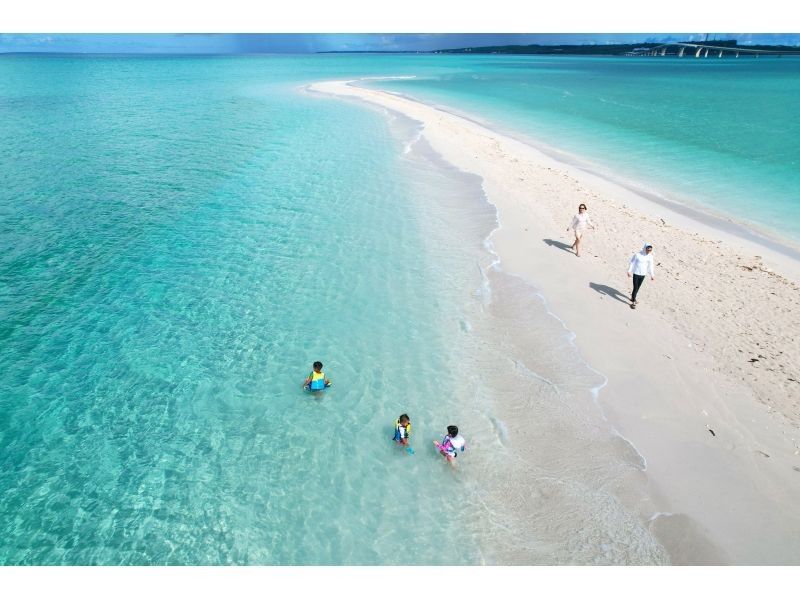 【沖縄・宮古島】《貸切VIPプラン》宮古島カヤックで行く秘境冒険ツアー！！写真＆ドローン撮影付き☆貸切なので初心者やお子様も安心！の紹介画像