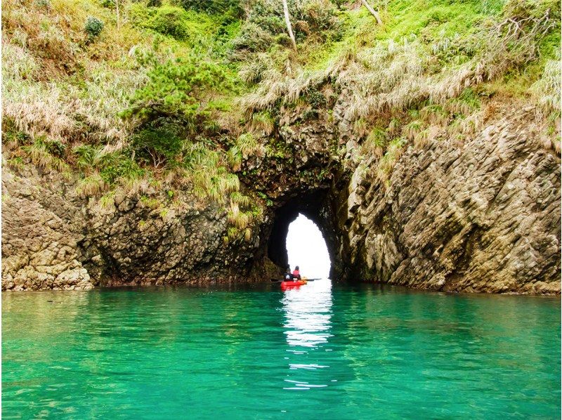 【静岡・西伊豆】伊豆の海で夕陽を見ながらカヤック体験♪お子様もご一緒に！1.5時間コース＜初心者歓迎＞の紹介画像