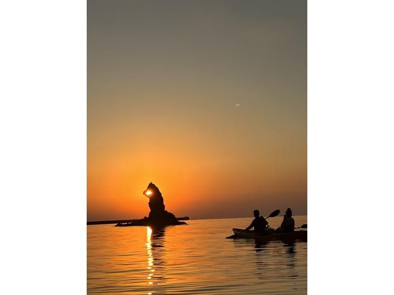 【静岡・西伊豆】伊豆の海で夕陽を見ながらカヤック体験♪お子様もご一緒に！1.5時間コース＜初心者歓迎＞の紹介画像