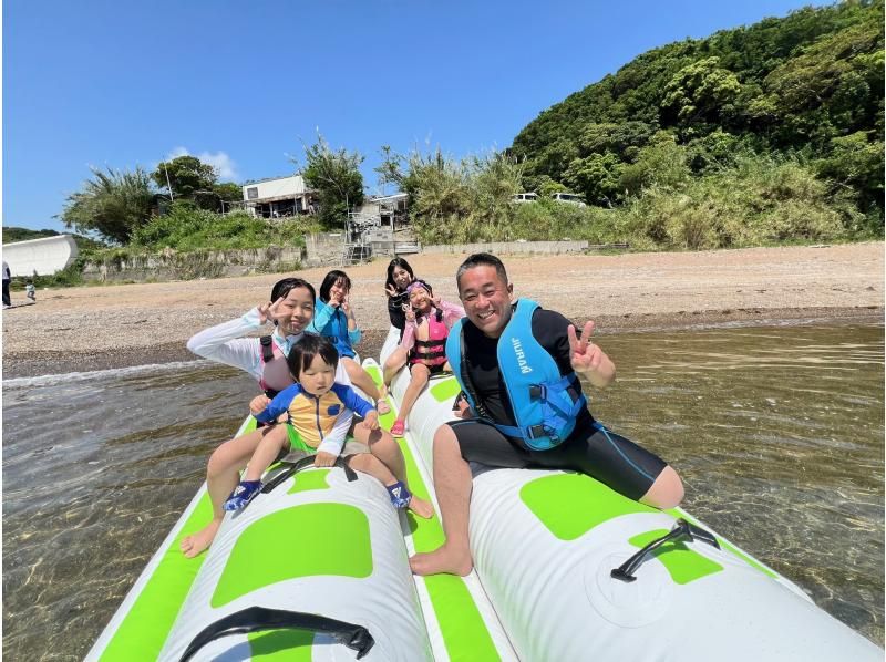 【和歌山・南紀白浜／田辺】定番MS☆バナナボート☆景色を見ながら水しぶきを浴びて波の上を疾走！小さなお子様～年配の方までOKの紹介画像