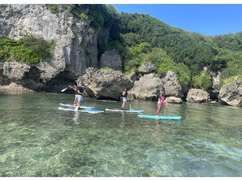 【今帰仁村、古宇利島、美ら海水族館、ジャングリア周辺開催】完全貸切り♪ 穏やかな美ら海SUPクルージング♪ 思い出の写真は無料プレゼント♪の紹介画像