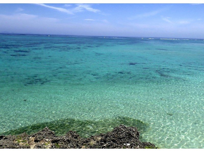 【今帰仁村、古宇利島、美ら海水族館、ジャングリア周辺開催】完全貸切り♪ 穏やかな美ら海SUPクルージング♪ 思い出の写真は無料プレゼント♪の紹介画像