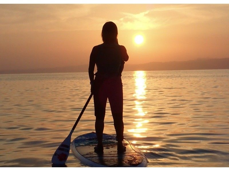 【今帰仁村・古宇利島周辺開催】サンライズSUPツアー〜完全貸切♪朝の静かな海をSUPクルージング〜思い出写真は無料プレゼント〜の紹介画像