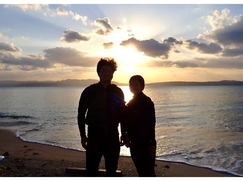 【今帰仁村・古宇利島・名護市周辺開催】沖縄の絶景サンライズSUPツアー｜完全貸切・初心者OK・朝焼けの海クルージング・写真無料・沖縄旅行の紹介画像