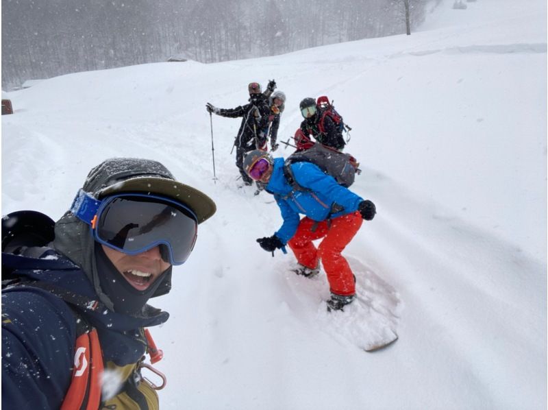 [Yuzawa/Kagura] Splitboard debut! Splitboard backcountry tour at Kagura-ga-mineの紹介画像