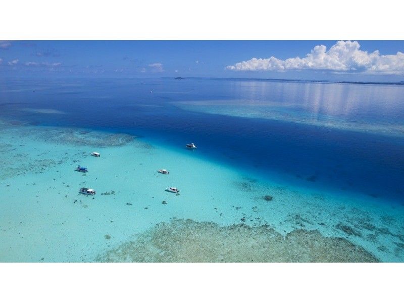 [โอกินาว่า มิยาโกจิม่า] เพลิดเพลินกับเวลาส่วนตัวโดยไม่ต้องกังวลใจกับผู้อื่นด้วยบริการเช่าเหมาลำส่วนตัว! สามารถจัดทริปดำน้ำ, ดำน้ำตื้น, ตกปลา ฯลฯ ได้อย่างอิสระ ห้ามนำอาหาร เครื่องดื่ม การสูบบุหรี่ และสัตว์เลี้ยงเข้ามาด้วยの紹介画像