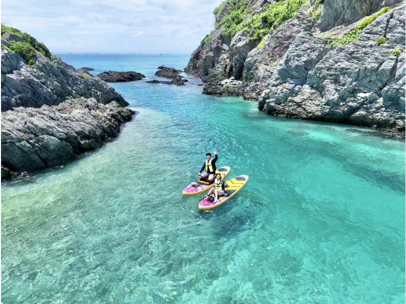 [เช่า SUP ส่วนตัวบนเกาะอิชิงากิ] สำรวจชายหาดและป่าอันลึกลับ! รวมบริการถ่ายภาพด้วยโดรน รับจองแบบวันเดียว! วิวพระอาทิตย์ตกดิน!の紹介画像
