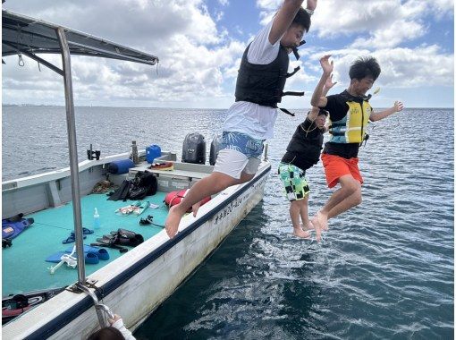 【沖縄本島/北谷/アメリカンビレッジ】ガイド貸切ボートシュノーケル!3歳から⭕️当日予約⭕️写真動画・餌あげ‼️タオル無料で手ぶらOK♥️ 【沖縄本島/北谷/アメリカンビレッジ】ガイド貸切ボートシュノーケル!3歳から⭕️当日予約⭕️写真動画・餌あげ‼️タオル無料で手ぶらOK♥️