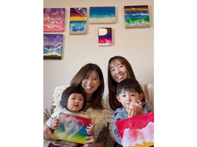 【広島】レジン波アート体験〜初めての方も安心 スタッフが丁寧にサポート！ファミリー、カップル、お子様歓迎！手ぶらOK（1名～6名）の紹介画像