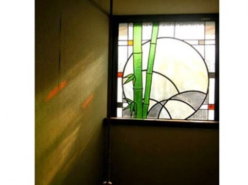 Stained glass experience: Make a stained glass photo frame. Create