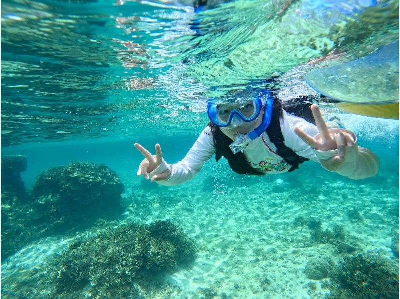 【宮古島】珊瑚礁&熱帯魚シュノーケル♪《12歳未満は子供料金‼︎当日予約OK‼︎体験90分》の紹介画像