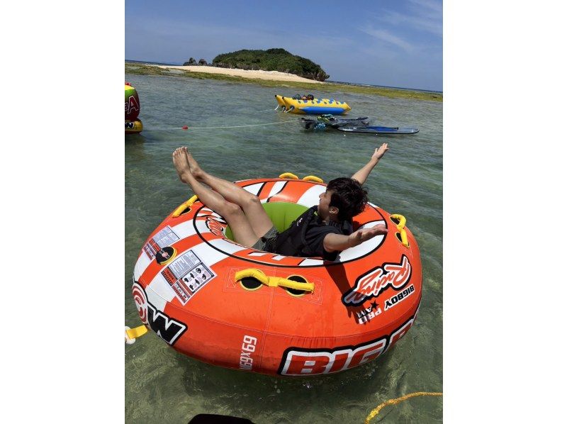 【沖縄・糸満】無人島の海でサップやウェイクボード、バナナボート含む絶叫系で遊びまくろう！10種のマリンアクティビティ120分遊び放題！の紹介画像