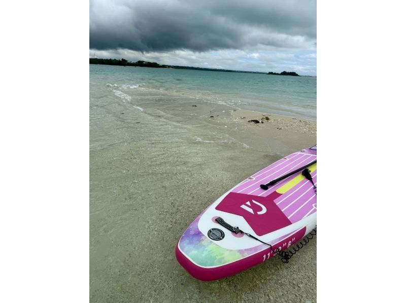 【宮古島/最安値】SUPで見る海ぽちゃサンセットツアー（記念写真プレゼント）の紹介画像