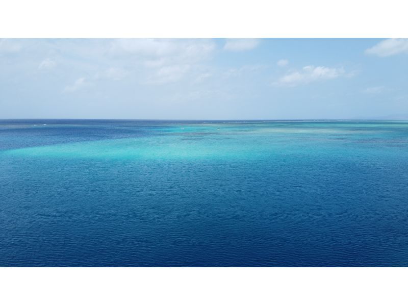 【沖繩女村】&ldquo;海底漫步&滑翔傘套裝&rdquo;の紹介画像