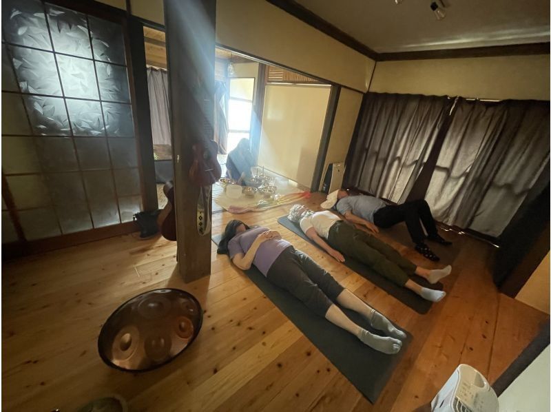 [Oita/Beppu] Private sound bath, meditation and hot spring mindfulness retreat in a studio with an ocean viewの紹介画像