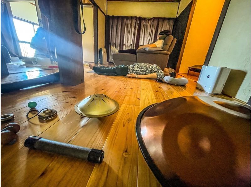 [Oita/Beppu] Private sound bath, meditation and hot spring mindfulness retreat in a studio with an ocean viewの紹介画像