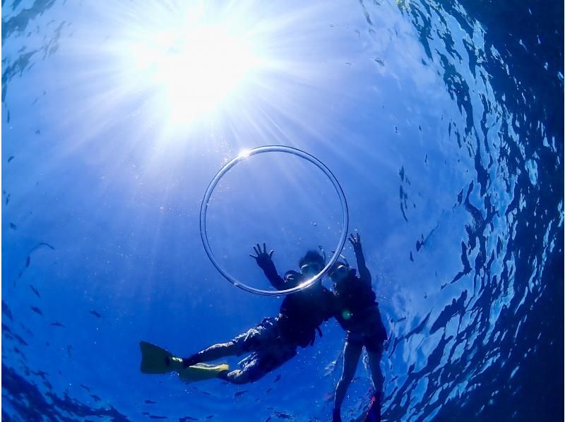 [Miyakojima] English and Chinese speaking available! Free underwater photos! High chance of encountering sea turtles on this small-group beach snorkeling tourの紹介画像