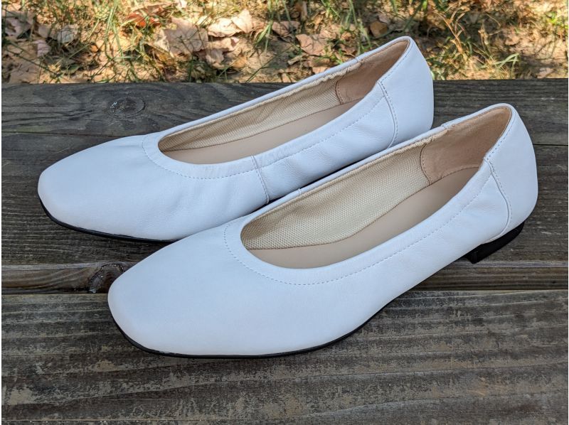 [Hyogo, Kobe Sannomiya] Dyeing leather ★ A taste-boosting experience of dyeing natural leather ballet shoes ♪ It's a lot of fun even for the first time ☆の紹介画像
