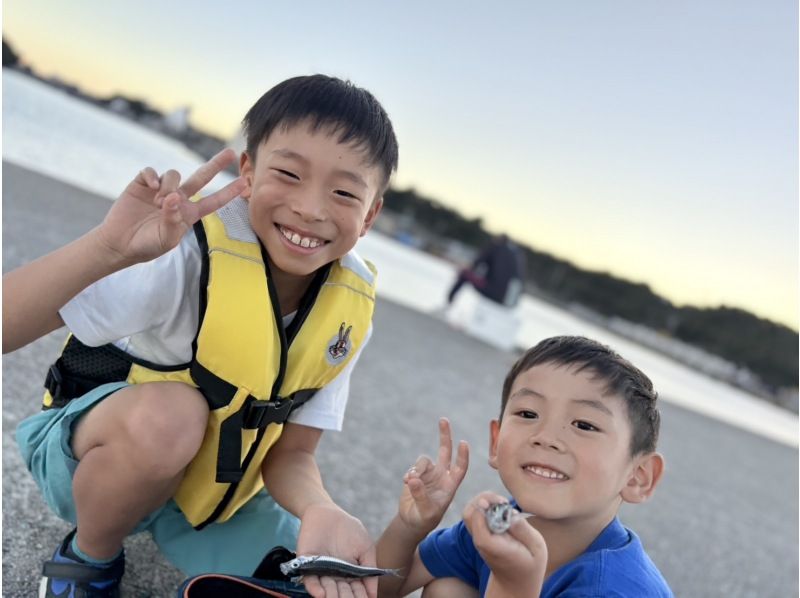 【미에·시마】이세 시마의 고객이 좋아하는 장소에서 체험을 할 수 있습니다!초보자용 제방 낚시 체험 플랜の紹介画像