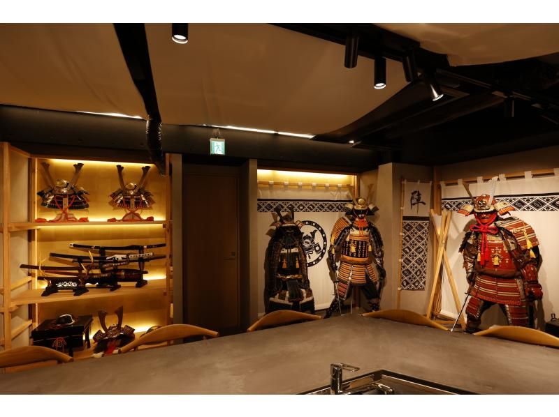 [Tokyo, Asakusa] Experience making sushi while feeling like you've traveled back in time to the Sengoku period! Entertainment Restaurant/Shogun Courseの紹介画像