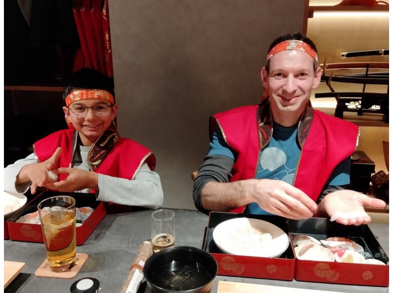[Tokyo, Asakusa] Experience making sushi while feeling like you've traveled back in time to the Sengoku period! Entertainment restaurant/Shogun course (with dessert)の紹介画像