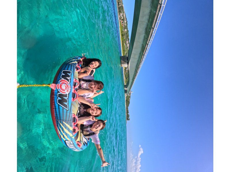 【沖縄・古宇利島】1グループずつ完全貸し切りでのご案内♪最新アクティビティ5種類＆ジェットスキー体験から2種類選んで遊べる定番のターチプランの紹介画像