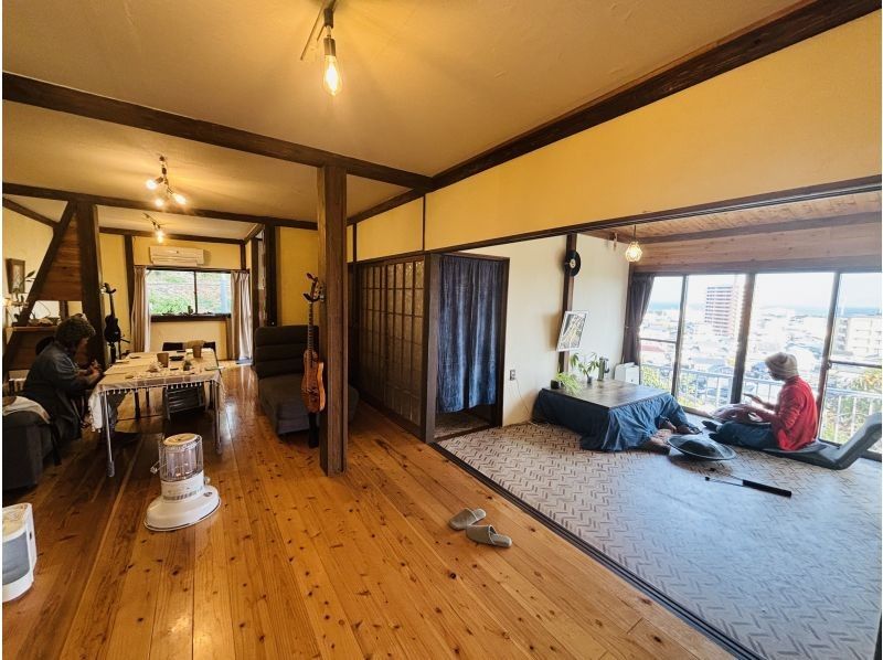 Ocean-View Music Class in Beppu: Ukulele, Guitar, Handpan+Onsenの紹介画像