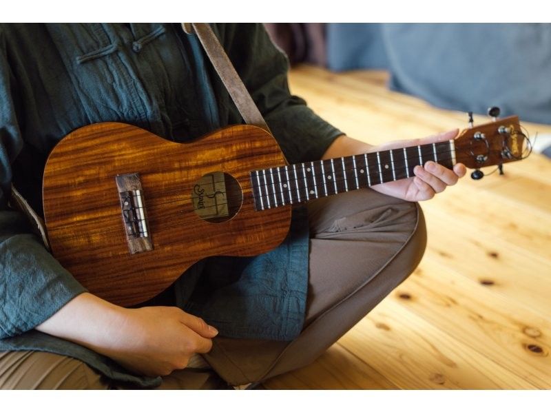 Ocean-View Music Class in Beppu: Ukulele, Guitar, Handpan+Onsenの紹介画像