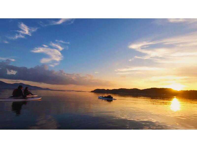 【福岡・糸島】サンセットSUP！幻想的な夕暮れの海をSUPの上から眺める特別な時間！のコピーの紹介画像