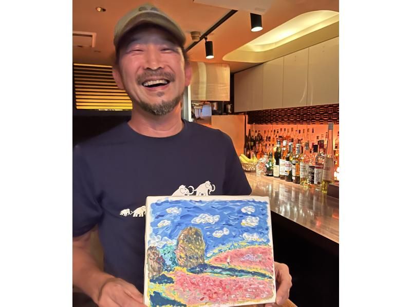 【東京・学芸大学駅】BARでお酒を飲みながらお話しながらキャンバスに絵を描く2h体験！手ぶらでOK！の紹介画像