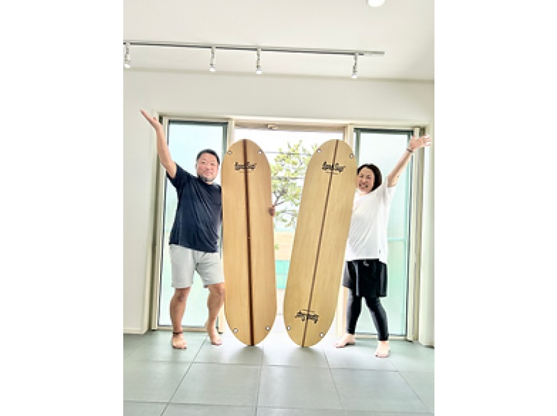 [Kanagawa/Shonan] <World's first, originated in Chigasaki> A new type of beach activity experience! Board fitness. A surreal experience on a rocking board!の紹介画像