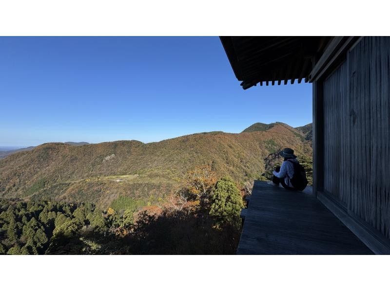 【鳥取・三朝】日本一危険な国宝「投入堂」を安全管理最優先の元消防士登山ガイドと参拝しようの紹介画像