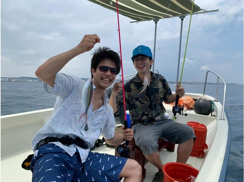 釣り＆シュノーケル〔沖縄・北谷・アメリカンビレッジ〕ボートで海遊び！選べる午前/午後の紹介画像