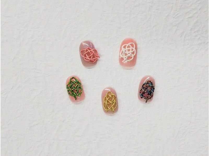 [Kyoto, Shijo Omiya] ★Let's tie traditional Mizuhiki to nail tips and add a Japanese-style decoration☆Special discount for May and June for new plans♪の紹介画像