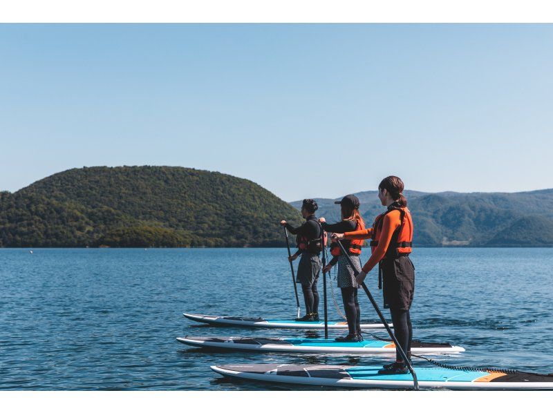 【北海道・洞爺湖】息を飲む絶景の中でゆったりサップ体験・写真は無料プレゼント付♪・初心者大歓迎の紹介画像