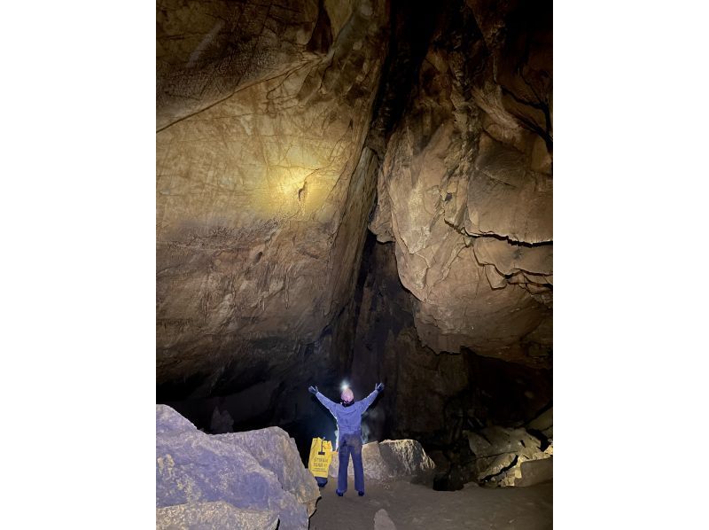 [Fukuoka/Kitakyushu] Hiraodai Cave Exploration (caving) Mysterious underground lake tourの紹介画像